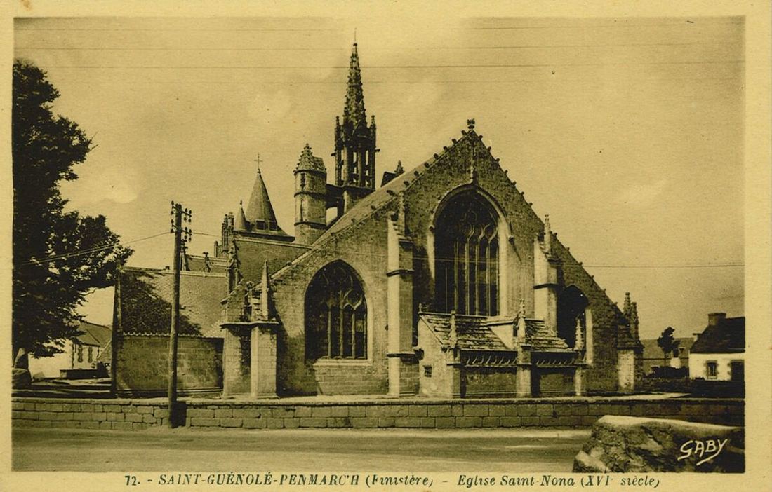 L'église Saint-Nonna de Penmarc'h (XVIe siècle), carte postale ancienne.