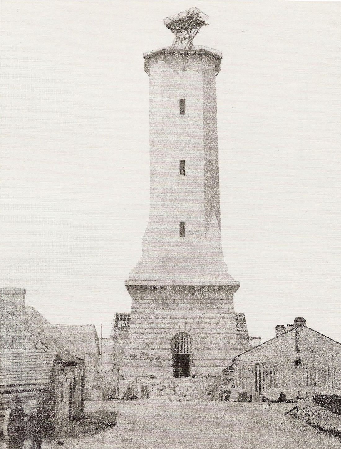 La construction du phare d'Eckmühl, en 1895.
